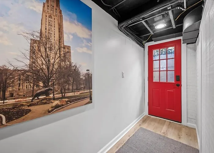 The Walnut - The Emerald Apartment Pittsburgh